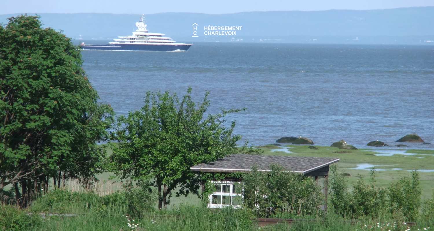 CHIC-645 - House with breathtaking view of the river