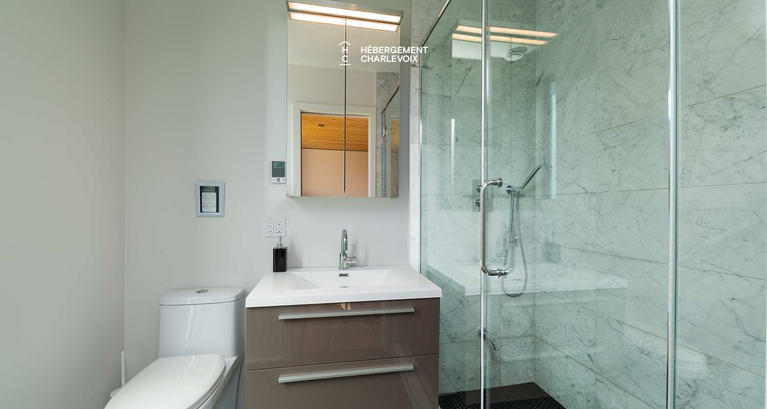 BLA-175 - Residence with elegant and contemporary architecture