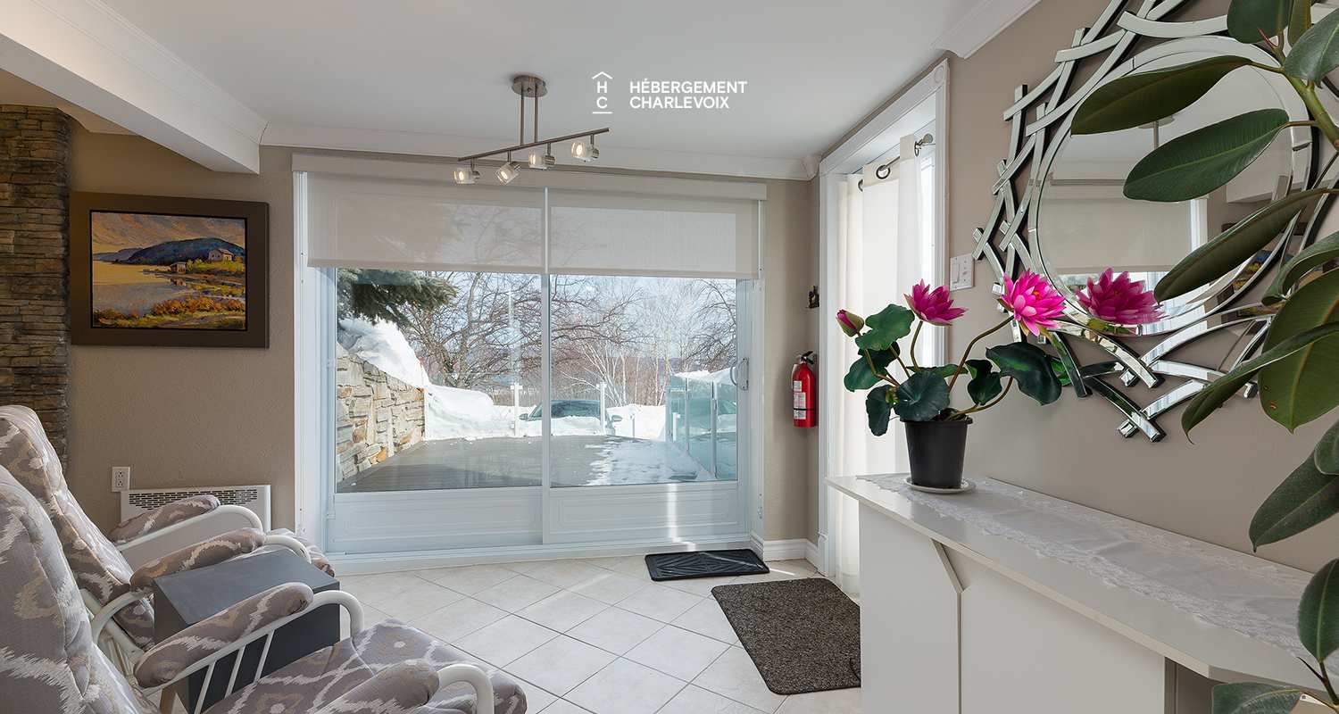 ANT-197-1 - Book for 2 families, while respecting sanitary measures, since this residence is designed to convert into two separate units.