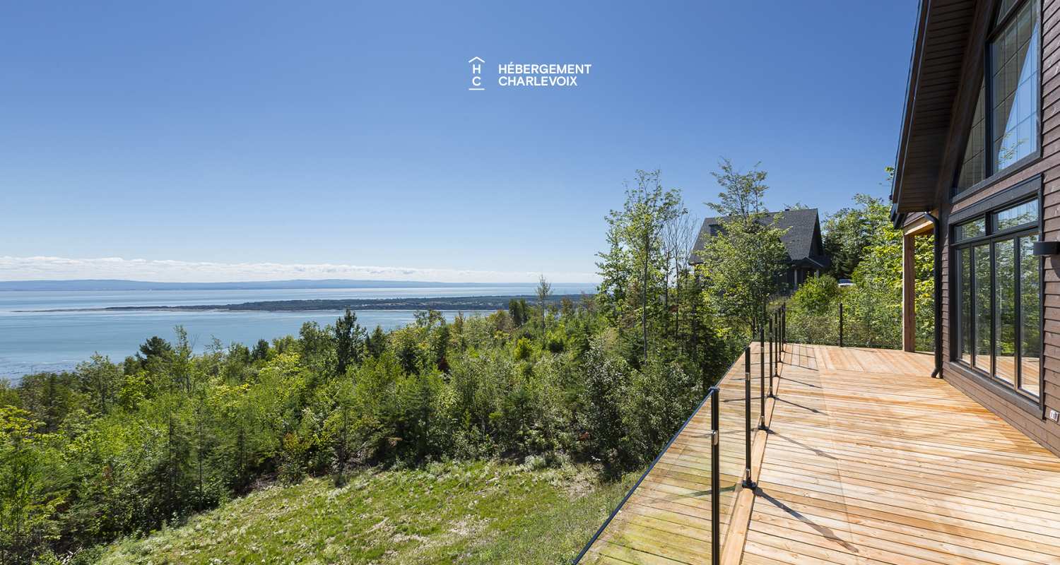 COT-281 - Perched on an incomparable site!