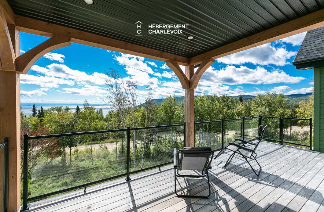 JAM-62 - Chalet confortable avec une vue imprenable sur le fleuve et les pentes